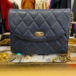 Giani Bernini Quilted Front Crossbody Handbag